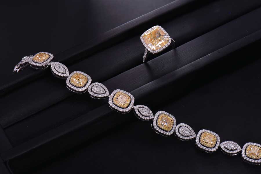 What Is A Cushion Cut Diamond?