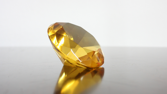 Debunking The Price Myth: Are Yellow Diamonds More Expensive Than White?