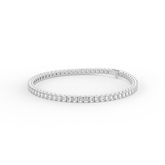 14K white gold, 18K white gold