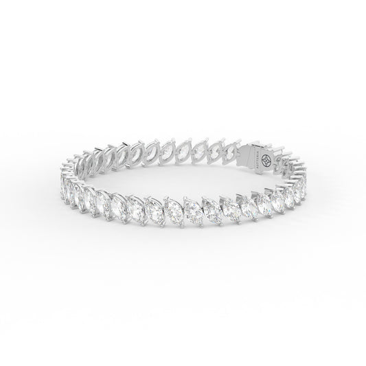 14K white gold, 18K white gold