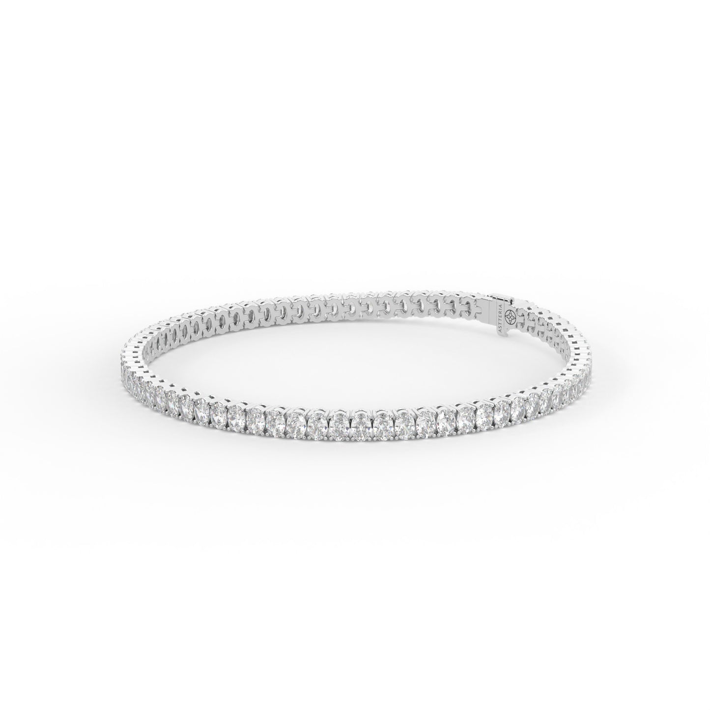 14K white gold, 18K white gold