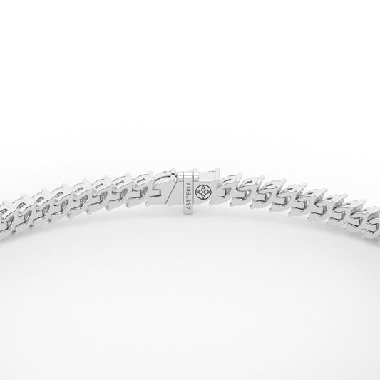 14K white gold, 18K white gold