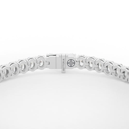 14K white gold, 18K white gold