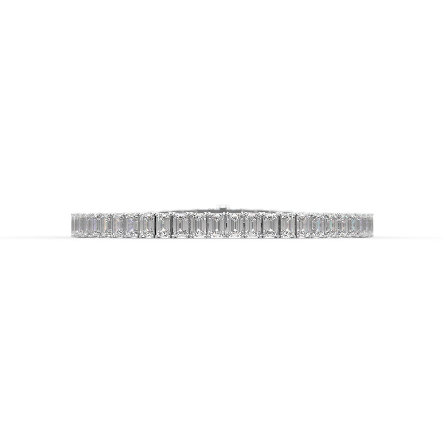 14K white gold, 18K white gold