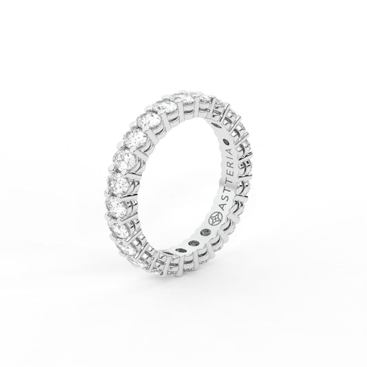 14K white gold, 18K white gold