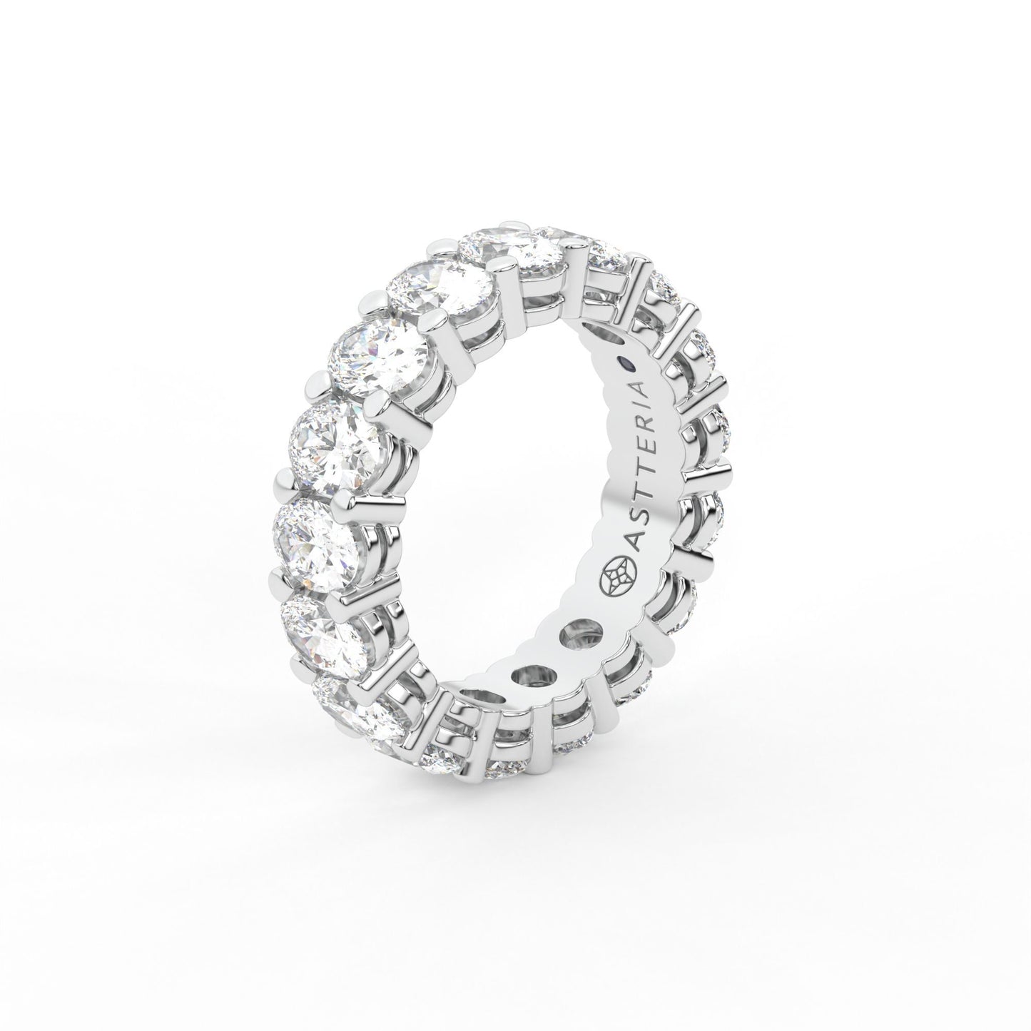 14K white gold, 18K white gold