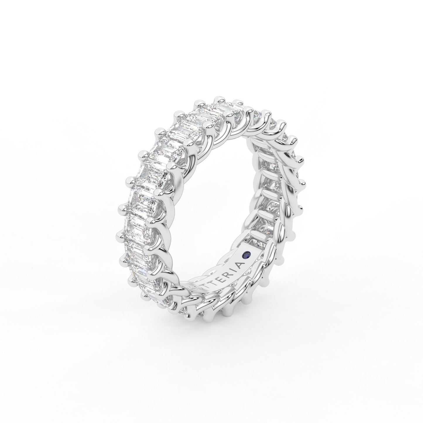 14K white gold, 18K white gold