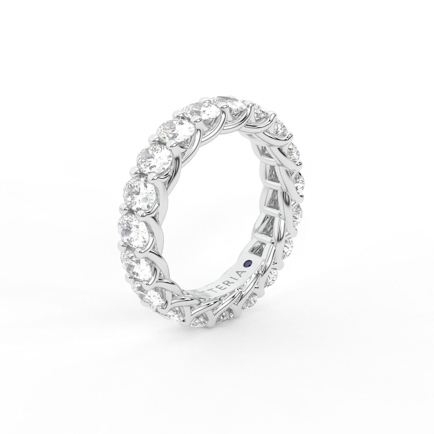 14K white gold, 18K white gold