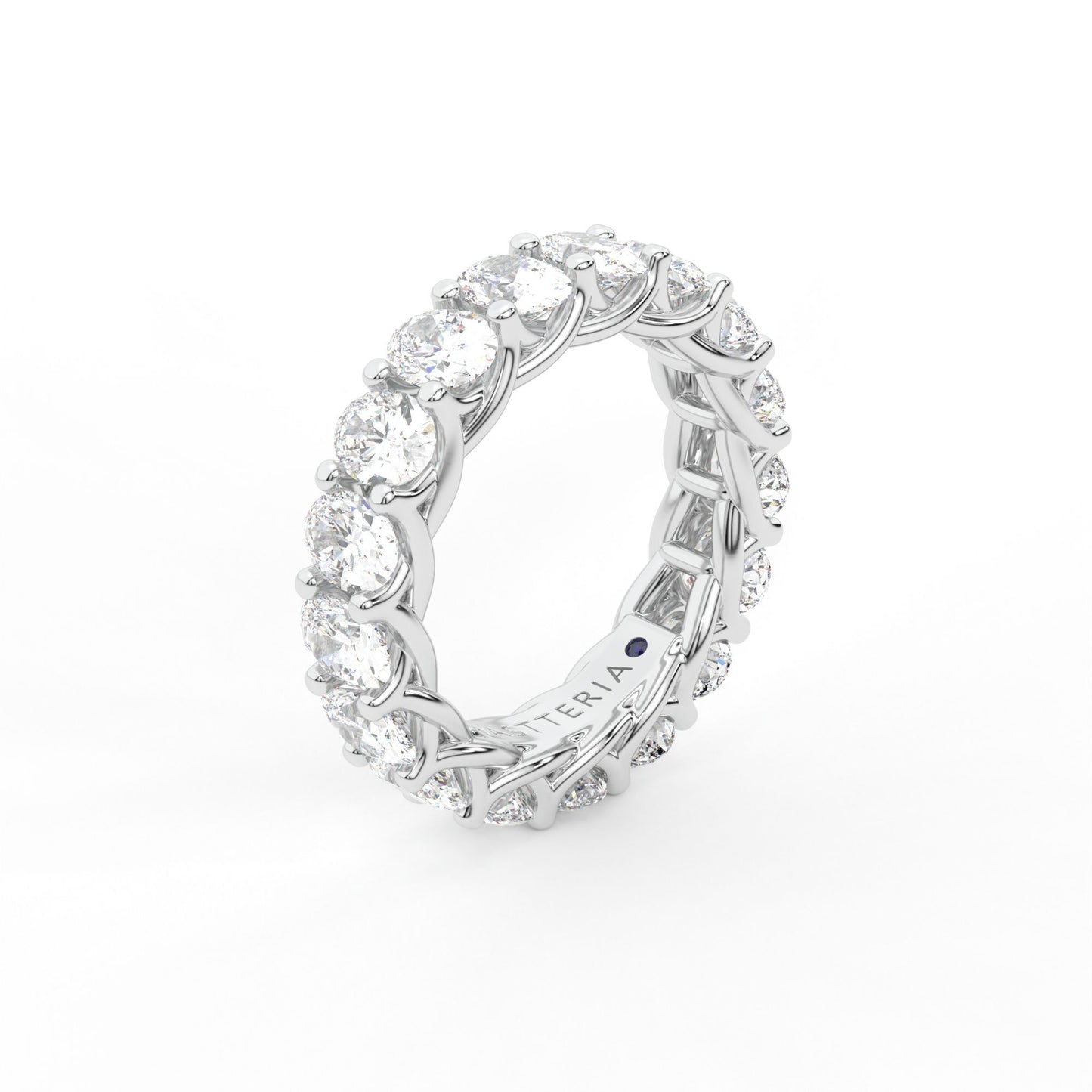 14K white gold, 18K white gold