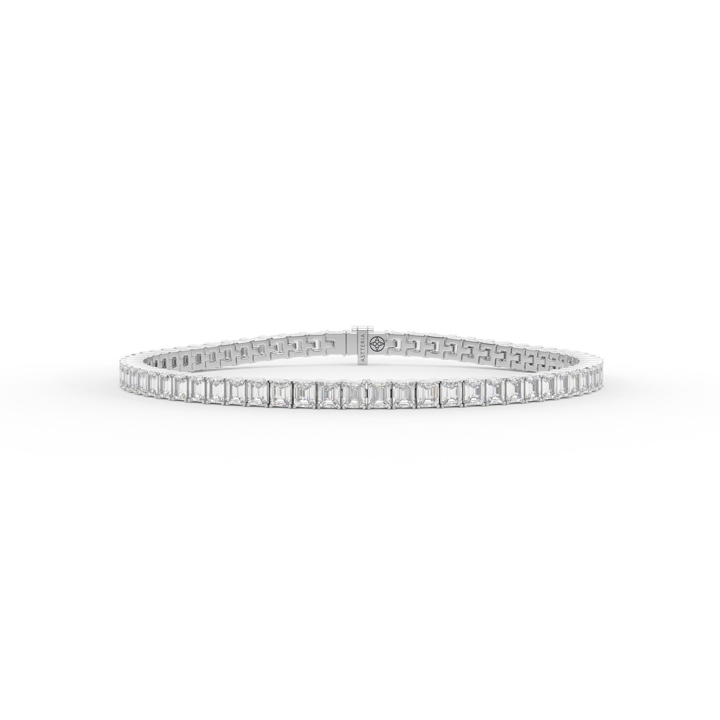14K white gold, 18K white gold