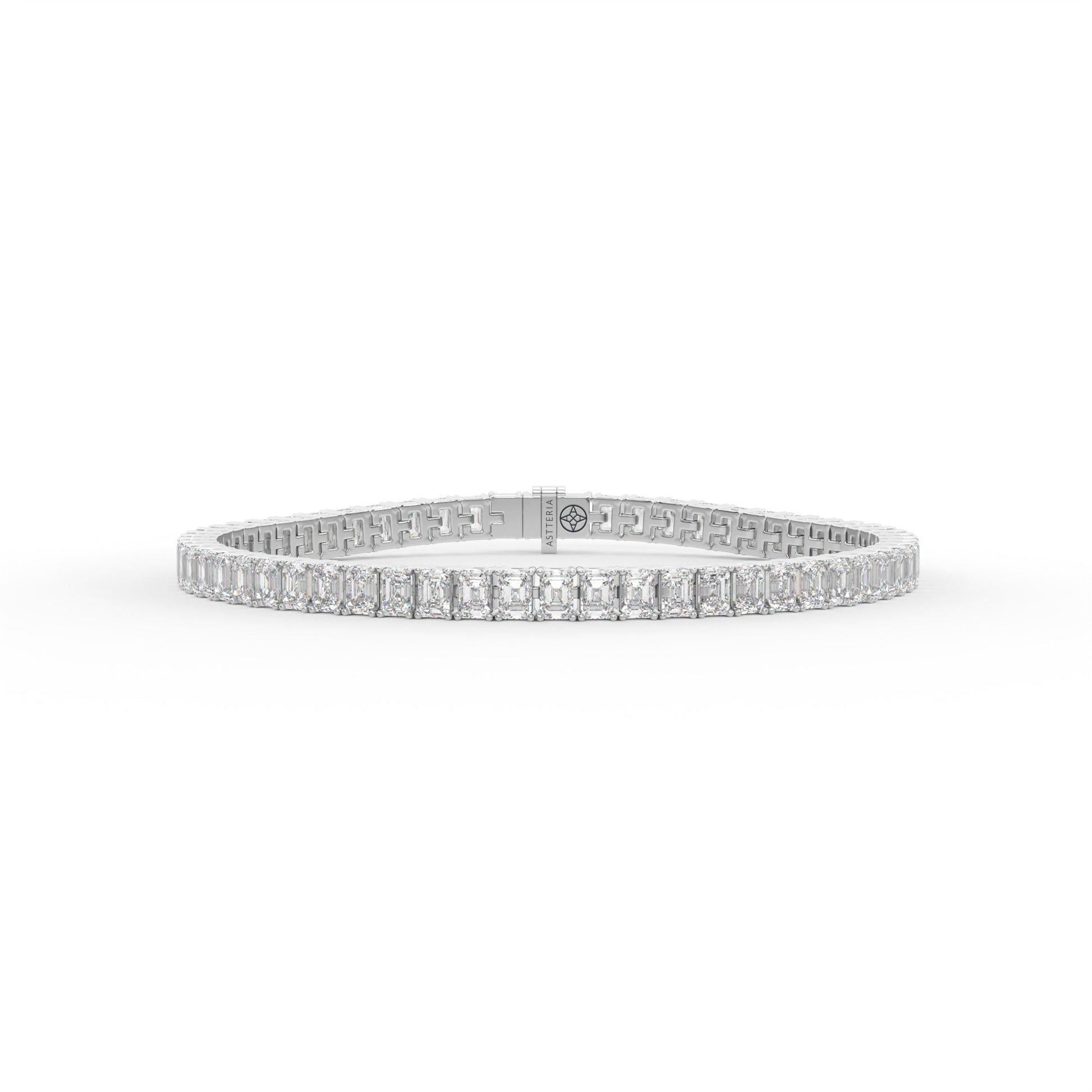 14K white gold, 18K white gold