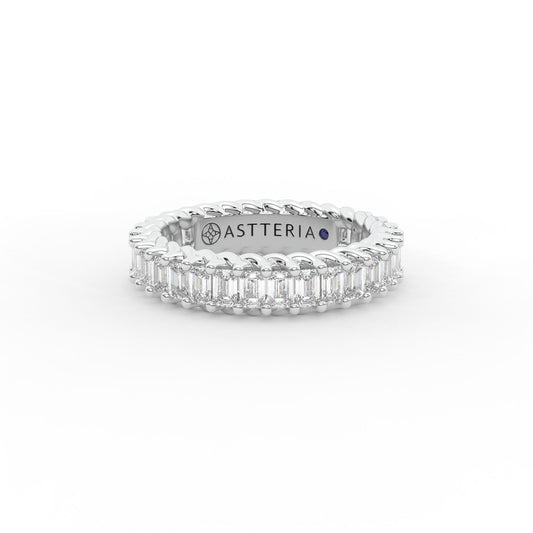 14K white gold, 18K white gold