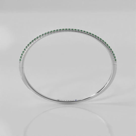 14K white gold, 18K white gold
